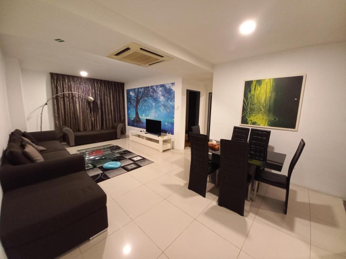 One Maxim Residence At Taragon 쿠알라룸푸르 외부 사진