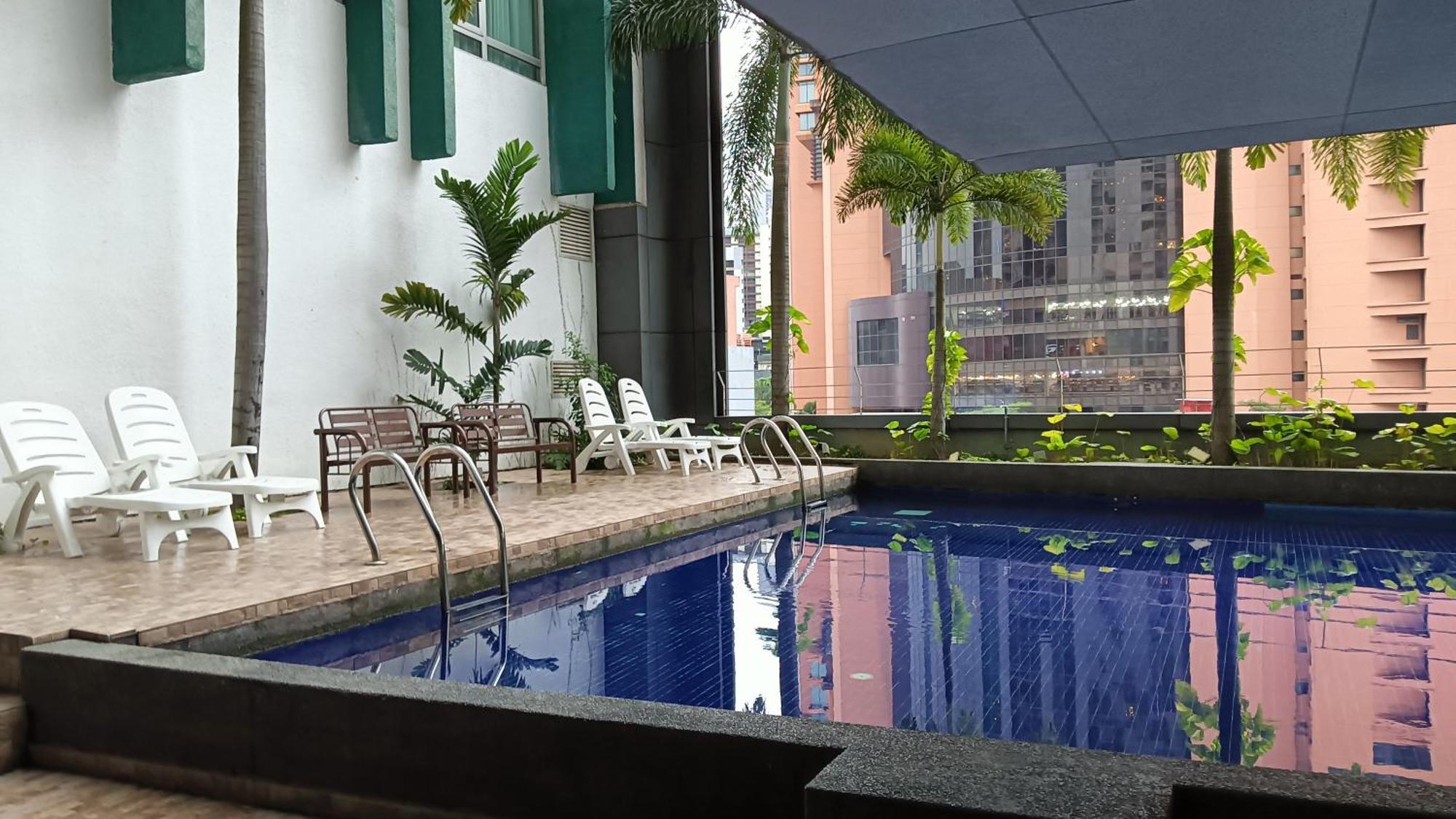 One Maxim Residence At Taragon 쿠알라룸푸르 외부 사진