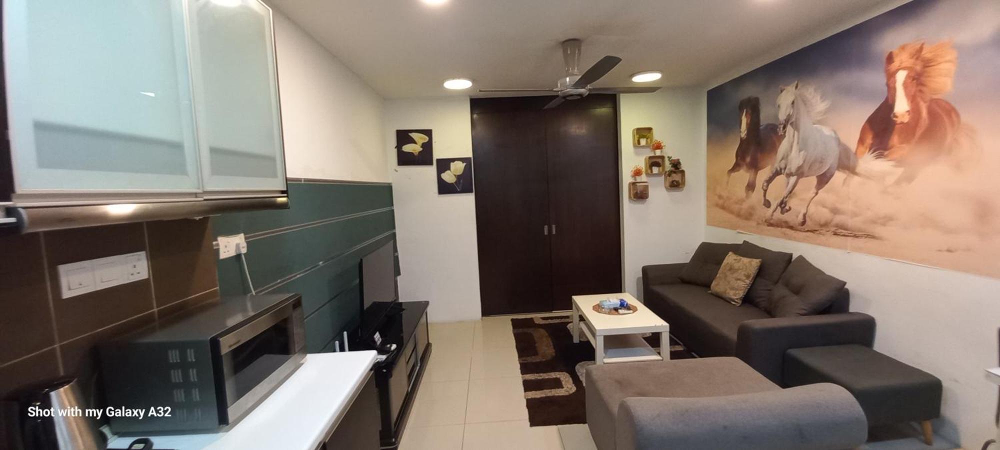 One Maxim Residence At Taragon 쿠알라룸푸르 외부 사진