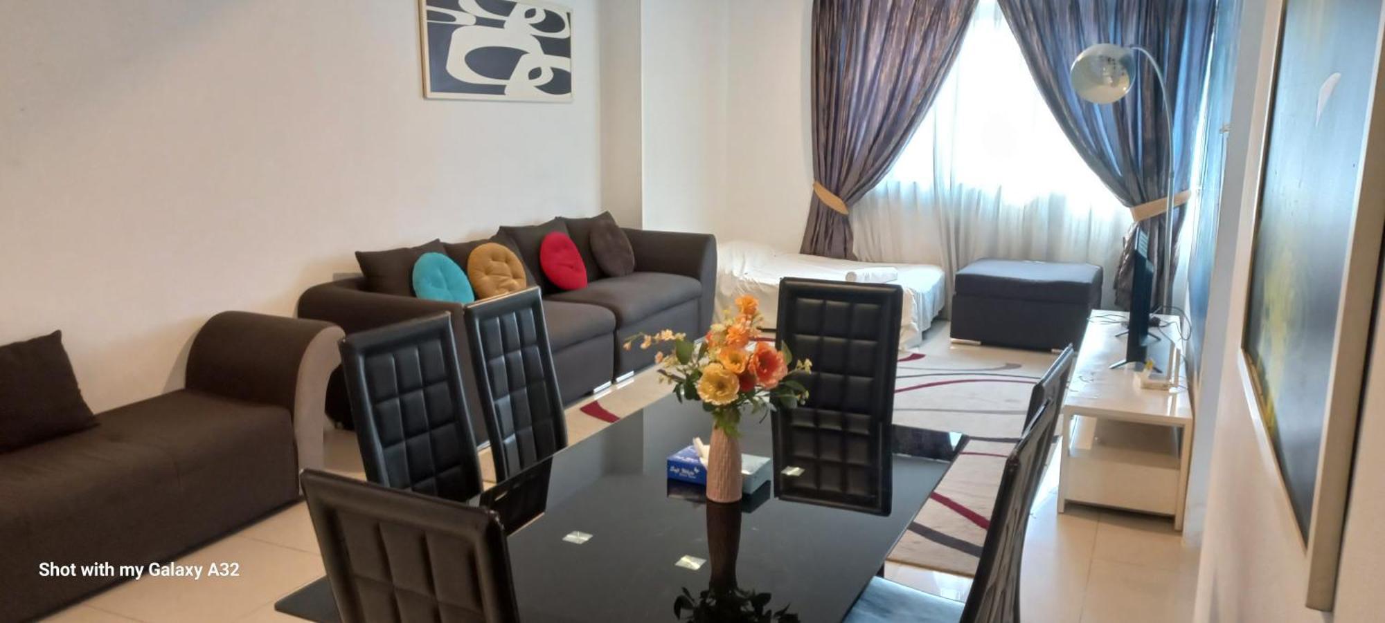 One Maxim Residence At Taragon 쿠알라룸푸르 외부 사진